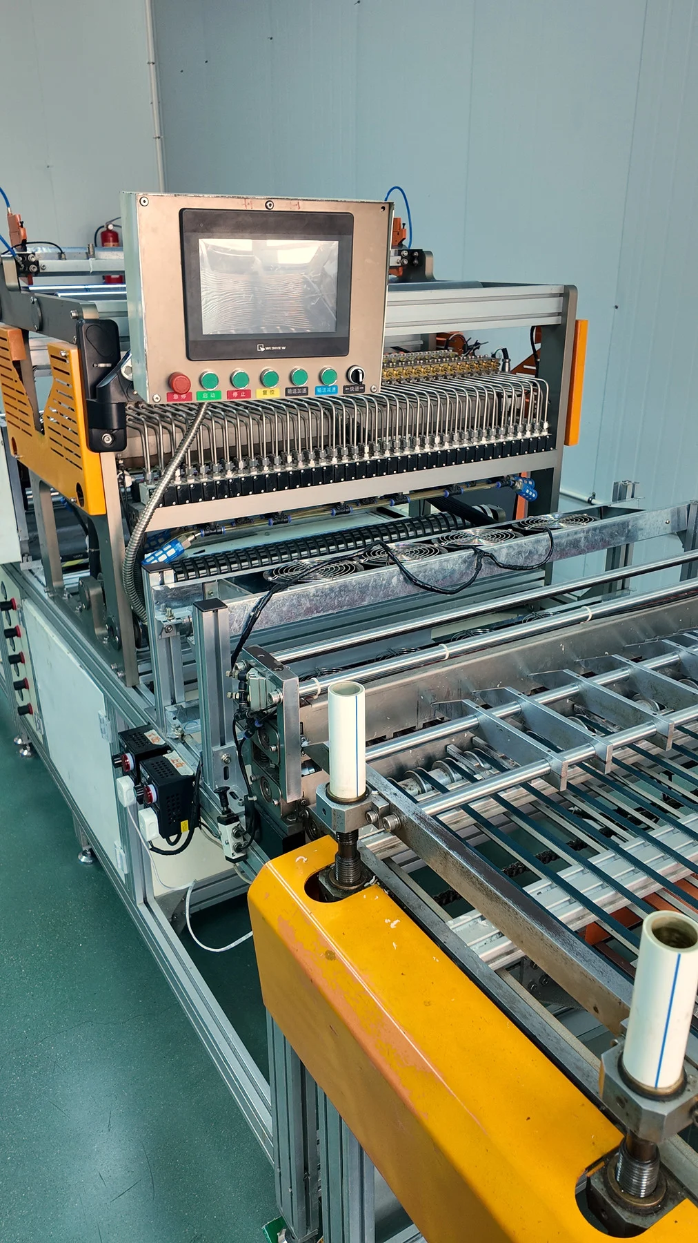 About CINRIWA production equipment in the workshop